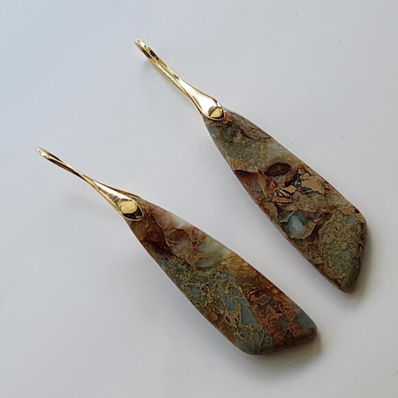 Green Marbled Dangle Earrings - Picture 6 of 10